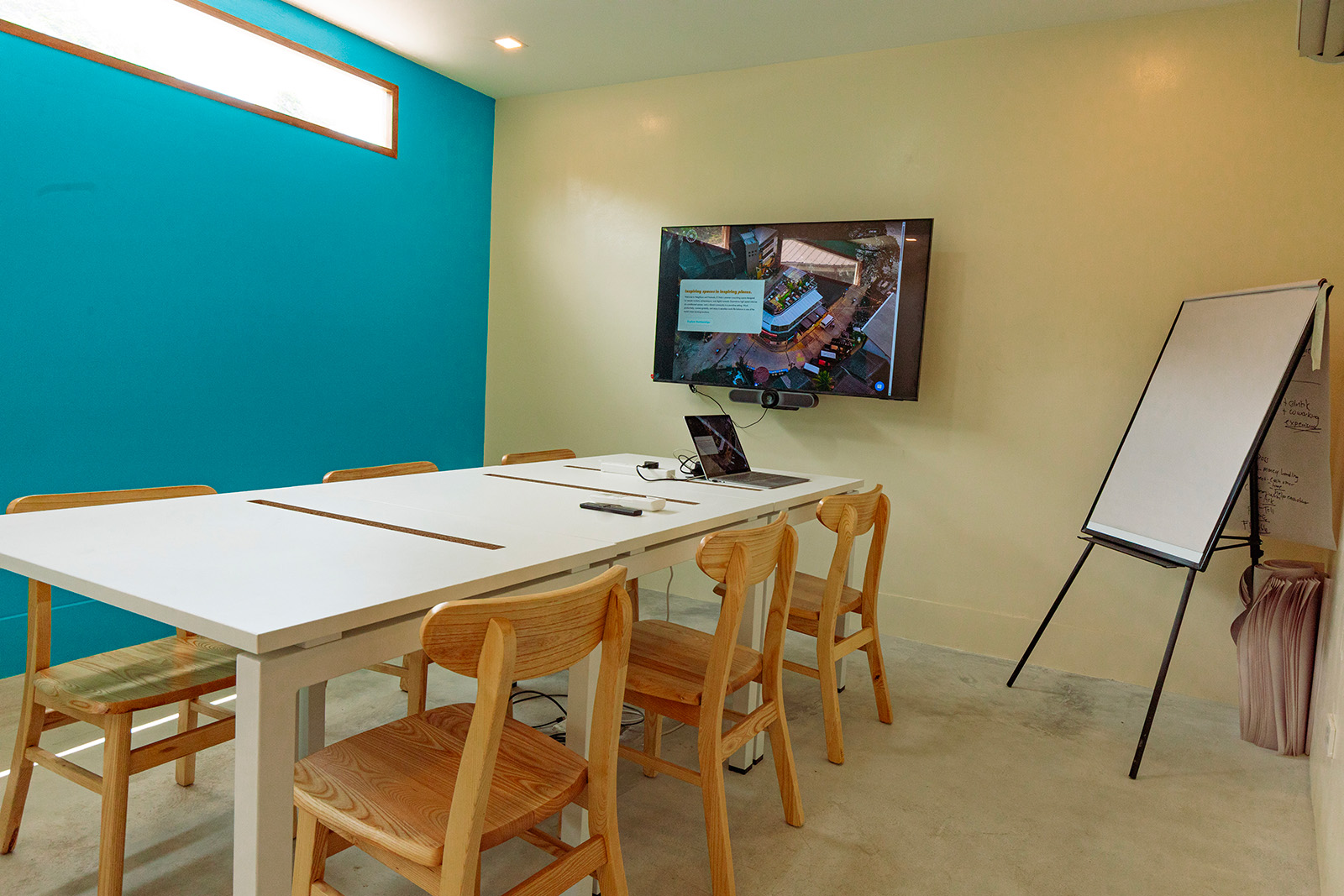 Neighbors and Nomads Co Working Space - Meeting Rooms