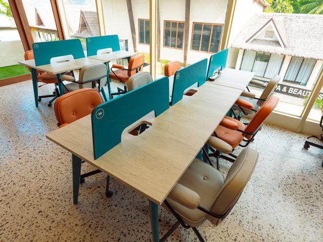 Neighbors and Nomads Coworking Space in El Nido - designer desks